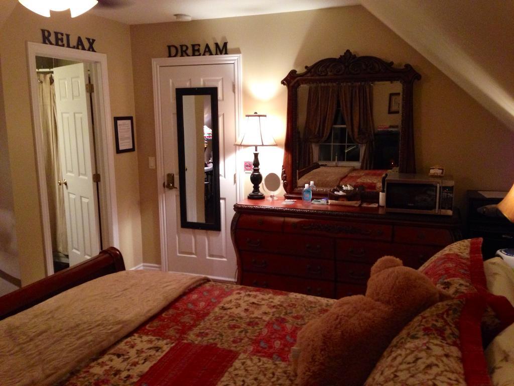 Serenity Ranch Bed & Breakfast Ancaster Exterior foto