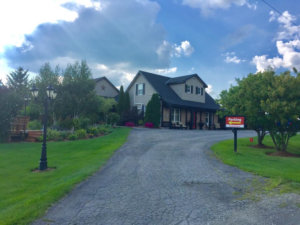 Serenity Ranch Bed & Breakfast Ancaster Exterior foto