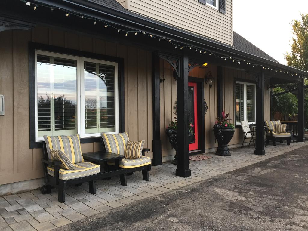 Serenity Ranch Bed & Breakfast Ancaster Exterior foto