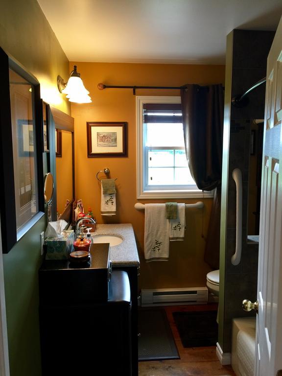 Serenity Ranch Bed & Breakfast Ancaster Exterior foto