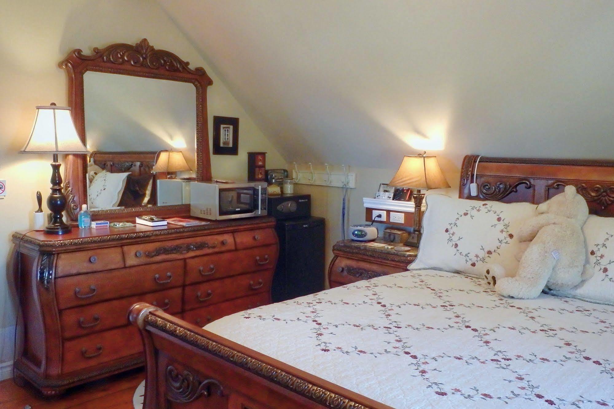 Serenity Ranch Bed & Breakfast Ancaster Exterior foto